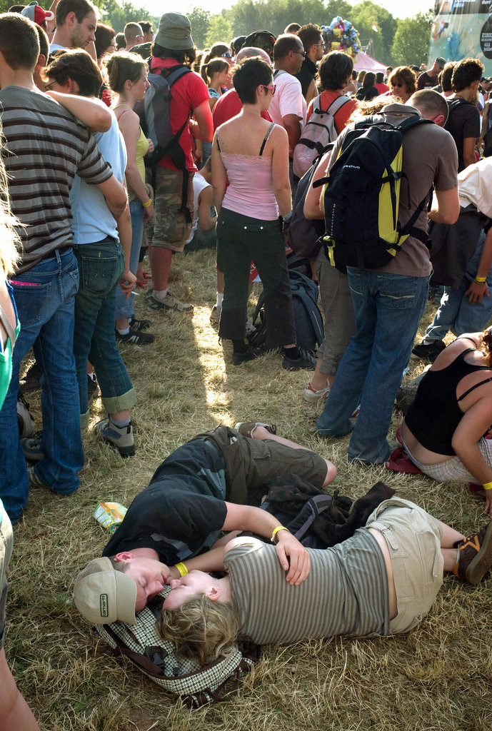 These kissy folks hit the hay (or the grass, rather) during the French rock festival Les Eurockeennes de Belfort in Belfort, eastern France.
