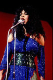 Donna Summer looks perfectly disco in 1983. 
