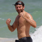 Bradley Cooper and Suki Waterhouse in Hawaii | Pictures