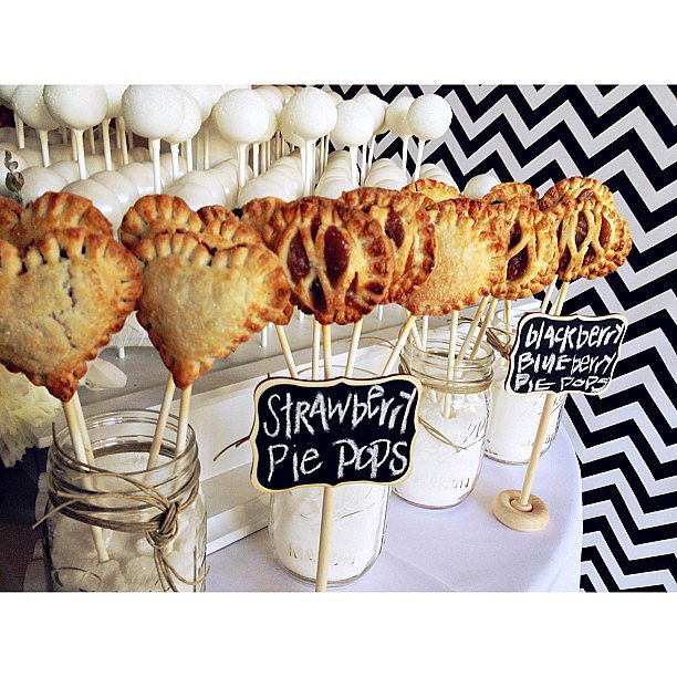 These Sweet Lauren Cakes pie pops at Unveiled are the sweetest! 
