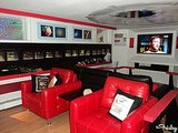 “Star Trek” Fan Spends $30K On Renovating Her Basement To Look Like The Bridge Of The Enterprise