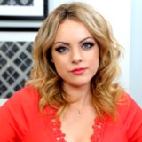 Liz Gillies Interview | Video