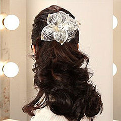 How to Create an Easy Wedding Hairstyle